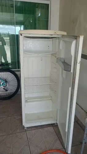 Geladeira Consul 