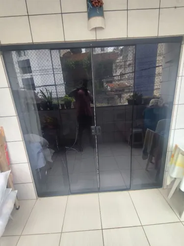 Porta de vidro de 2 metros por 1.10