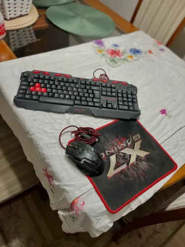 KIT GAMER COMPLETO - TECLADO + MOUSE + MOUSEPAD