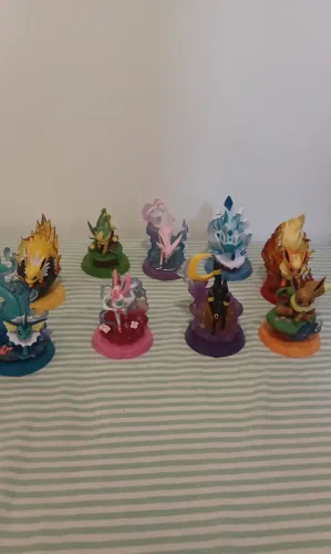 Coleção figure todas as evolucoes do Eevee pokemon bonecos