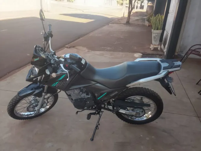 Moto muito nova