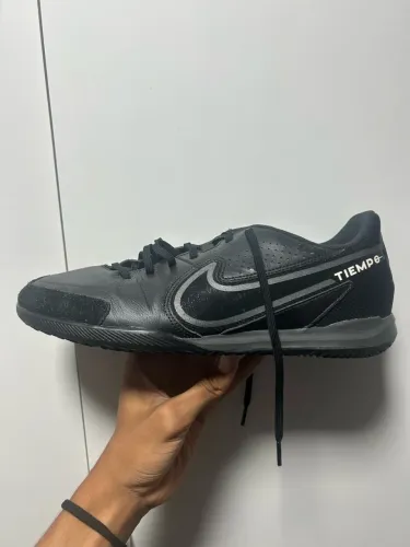 Chuteira Nike Tiempo Legend 9 Academy Futsal