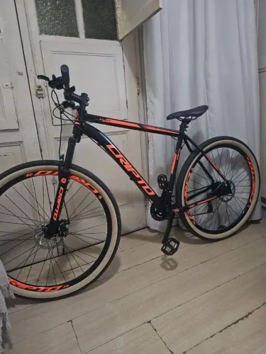 Bicicleta Bike Cripto Bikes Aro 29 com 24 Marchas