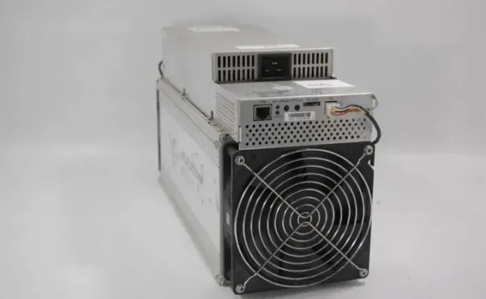 Mineradora Bitcoin Whatsminer M20s