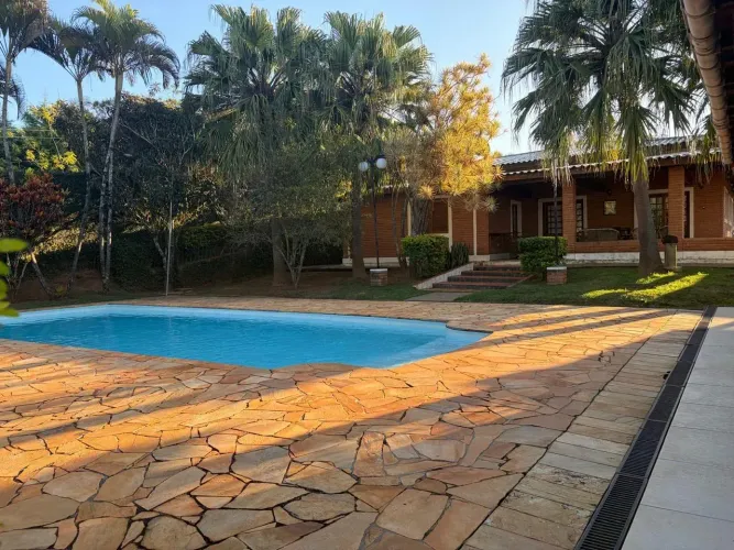 Chácara de Alto Padrão à Venda  Condomínio Porta do Sol
