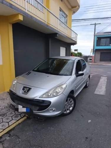 Peugeot 207 Sedan Passion XS 1.6 Flex 16V 4P AUT 2010