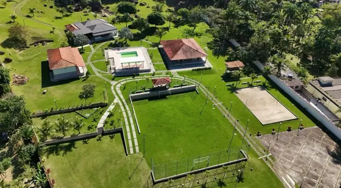 RECANTO DO VALE - Vendo sítio extraordinário de 49.000m² completo
