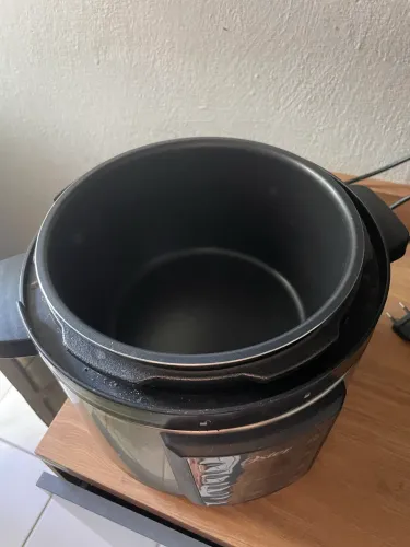 Panela de pressão elétrica