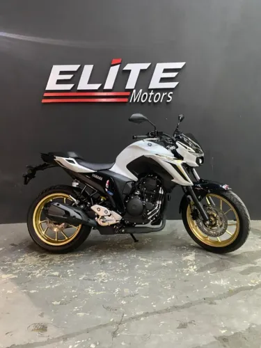 FAZER 250 MUITO NOVA