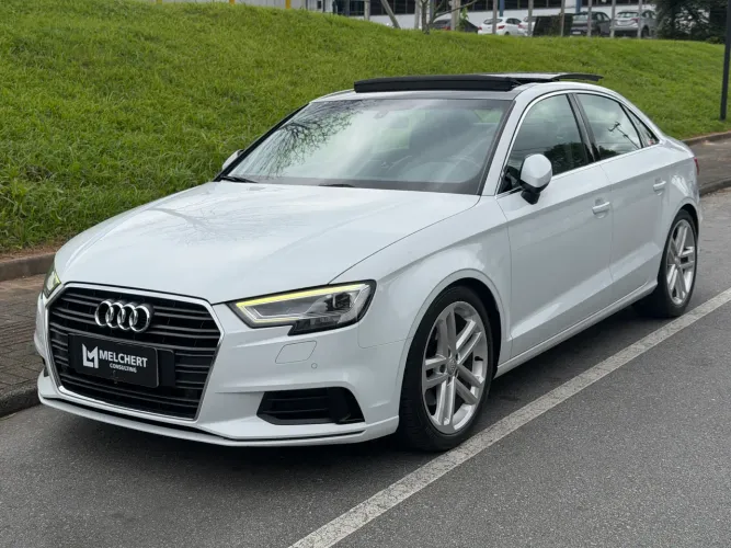Audi A3 Sedan Performance 2.0 TFSI S-tronic 2019