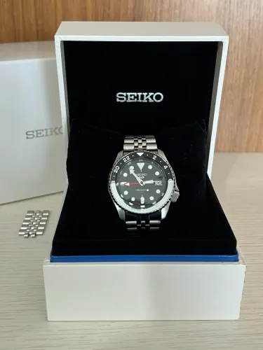 Seiko 5 Sports GMT