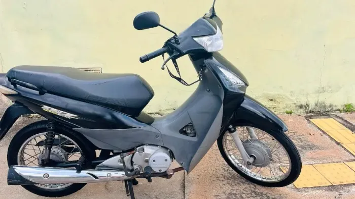 Vende-se Biz 125 ES