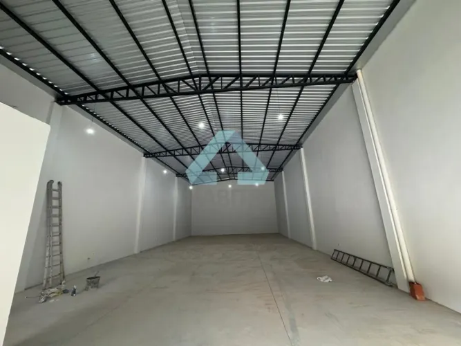 Locação de Comercial / Barracão/Galpão na cidade de Botucatu