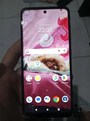 Vendo aparelho celular moto e 40 tela trincando ,mais funcionando normal 