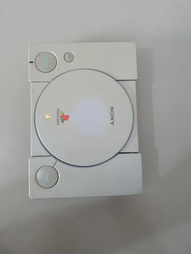 PlayStation 1 - COM DEFEITO 