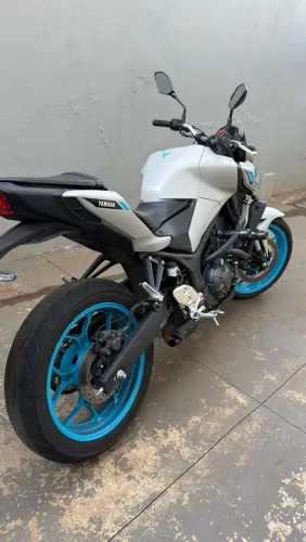 Yamaha MT-03 Connected 2025/2026 - Ice Fluo (5.020 km) - bloco do motor recuperado