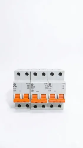 Disjuntor bipolar 32 A GE