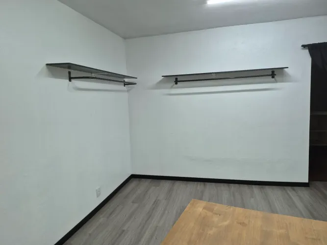 Vendo araras de parede semi novas 