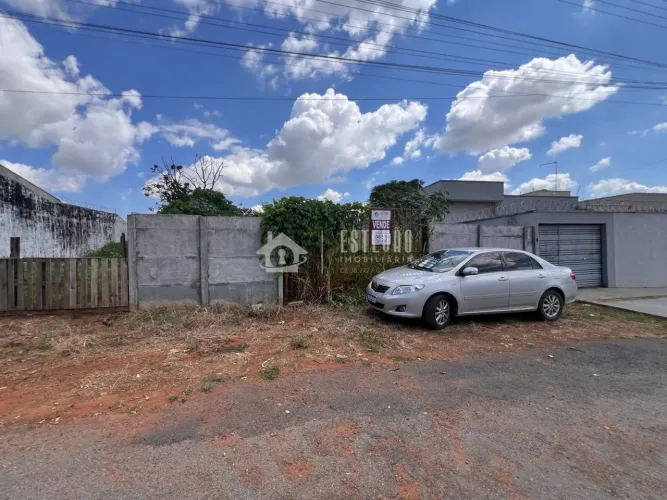 Lote, Parque Paineiras, 300m2, murado, (parte alta, perto do anel viário)