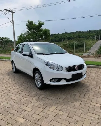 Fiat Grand Siena Essence 1.6 Flex 16V 2015