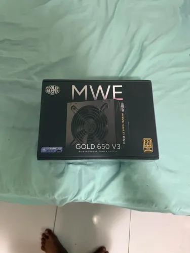 Fonte de pc mwe gold 650w v3
