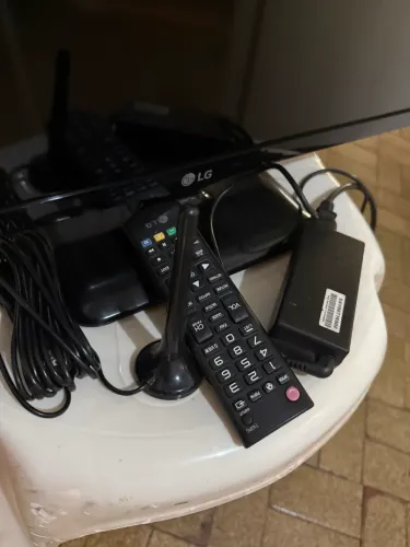 Tv completo impecável ( aceita trocas )