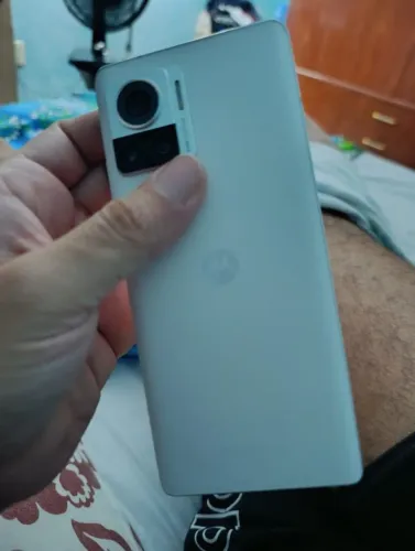 Motorola Edge 30 ultra 5G - Impecável