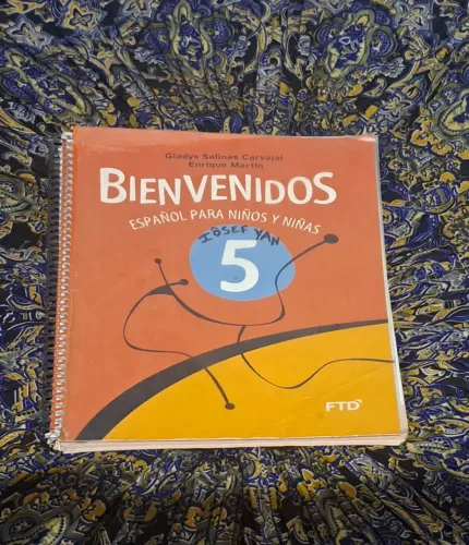 livro bienvenidos espanhol 5 ftd
