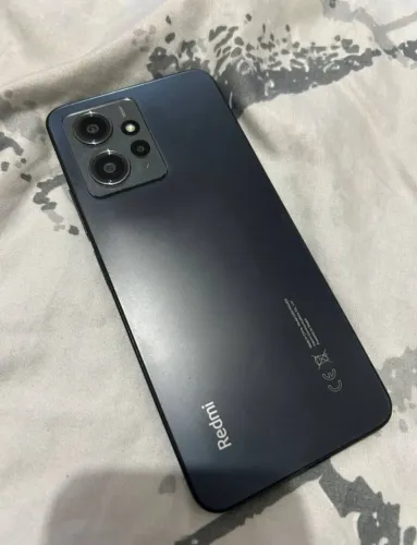 Redmi note 12. 128gb, 16gb de RAM <br>Sem marcas de uso. <br>Com caixa e carregador.