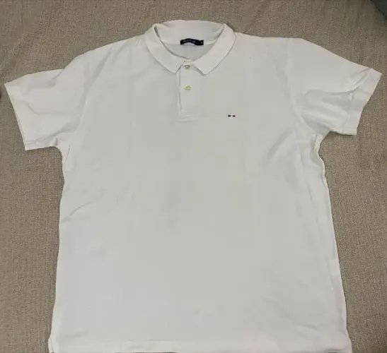 camisa polo branca