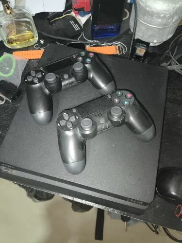 Play4 slim com jogos  troco por Nintendo swtich OLED 