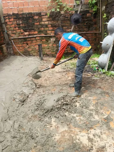 Pedreiro, pintor encanador, eletricista e serralheiro