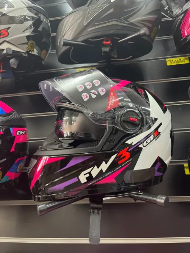 Capacete a partir de 200,00