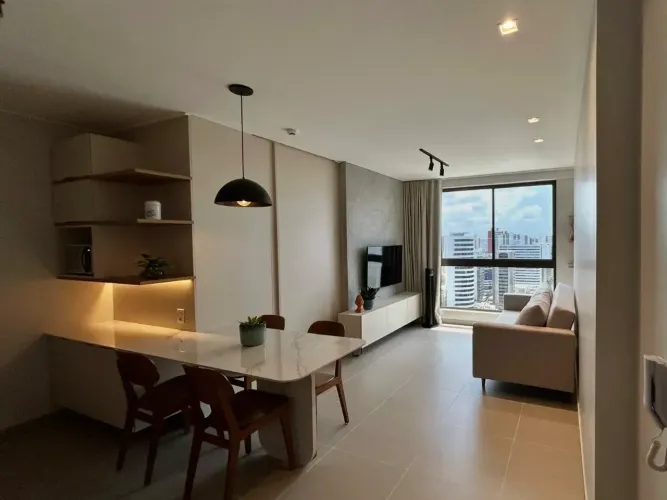 BELÍSSIMO APARTAMENTO DE 38 M² FINAMENTE DECORADO E COM MOBÍLIA ALTO PADRÃO NO ROOFTOP AGA