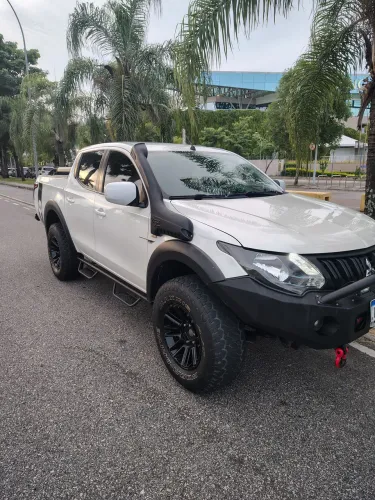 Mitsubishi L200 Triton Sport GLS 2.4 CD Diesel Aut. 2018