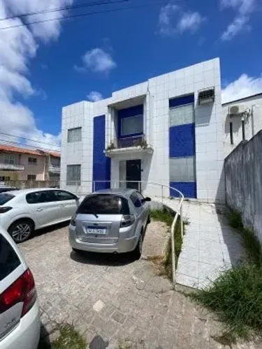 Prédio Comércial a 50 m da Fernandes Lima - Maceió Alagoas.