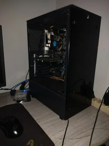 Gabinete core i5 8ª geração + gtx 1050 2gb