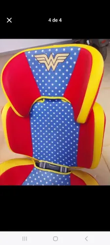 Vende-se cadeirinha mulher maravilha