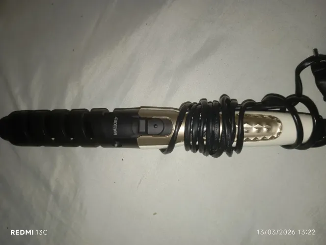 Vendo essa escova modeladora semi-nova