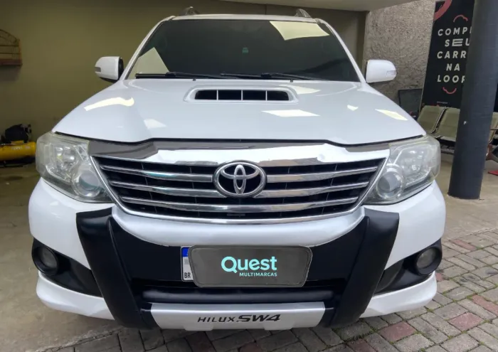 Toyota Hilux SW4 SRV D4-d 4X4 3.0 TDI Dies. AUT 2012
