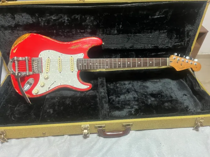 Guitarra Squier Bullet
