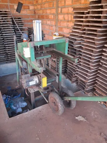 Máquina de fazer bloco