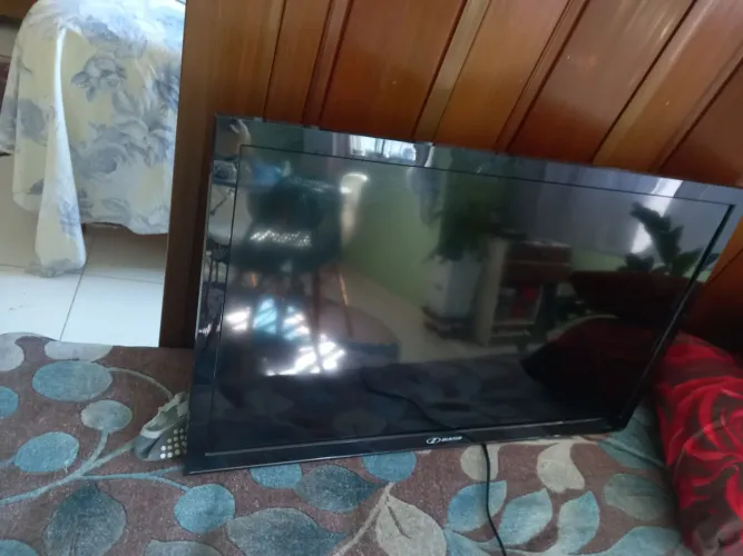 Tv com defeito  de 29 