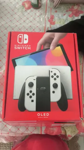 Nintendo Switch oled + cartão e controle pro