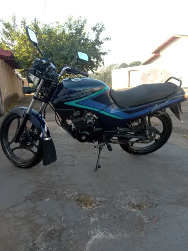 CBX Aero 150 muito boa restaurar