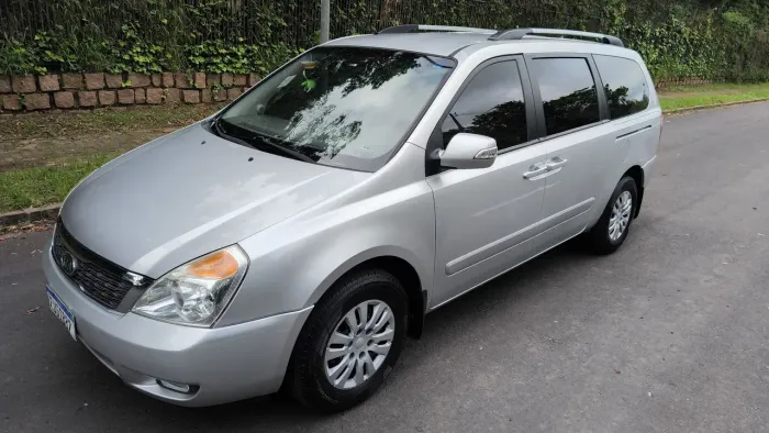Kia Motors Carnival EX 3.5 V6 24V 276cv Aut. 2012
