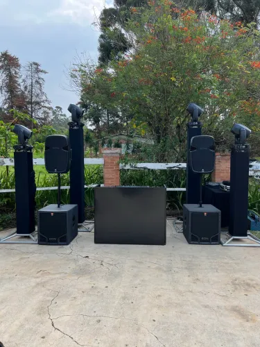 Kit JBL - 2 caixas 515xt eon e 2 sub 518s eon