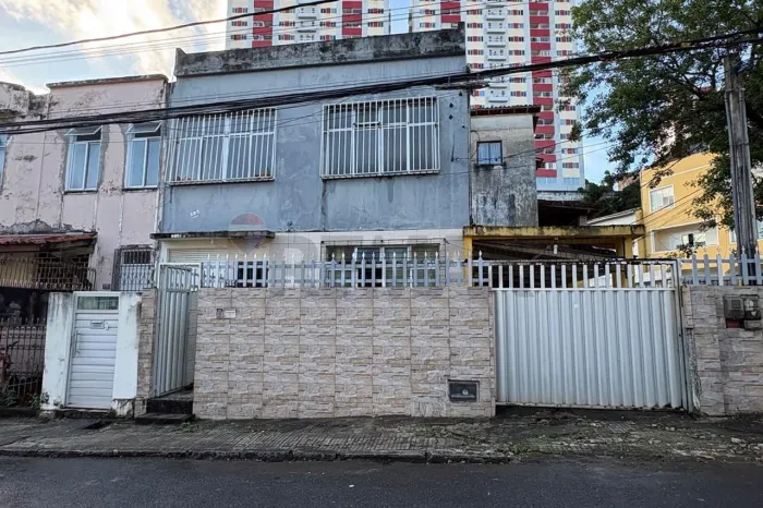 Casa Ampla a venda com 2 Suítes, Garagem para 2 Carros e Excelente Localização Santo Agost