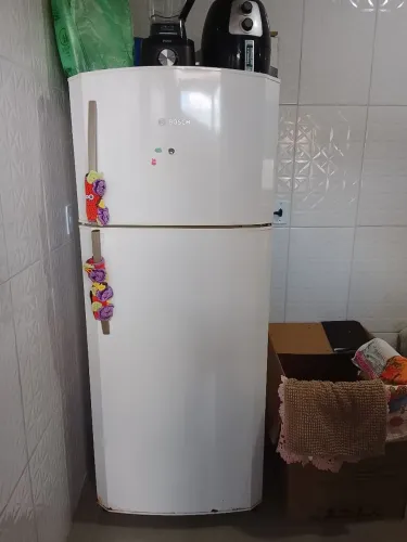 Vendo uma geladeira 