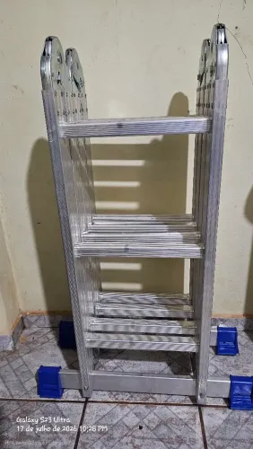 Escada de alumínio articulada  12 degraus 4×3 MOR
